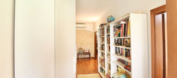 5 rooms House in Eraclea, Italy No. 299342 14