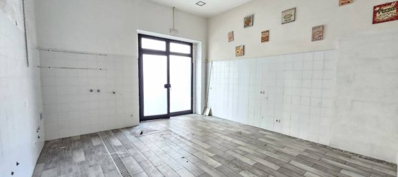 1-Zimmer Gewerbliche Immobilie in Milan, Italy, Nr. 260191 6