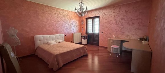 Villa T9 em Montecorvino Pugliano, Italy N.º 332933 6