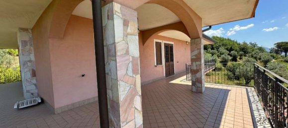 Villa T9 em Montecorvino Pugliano, Italy N.º 332933 22