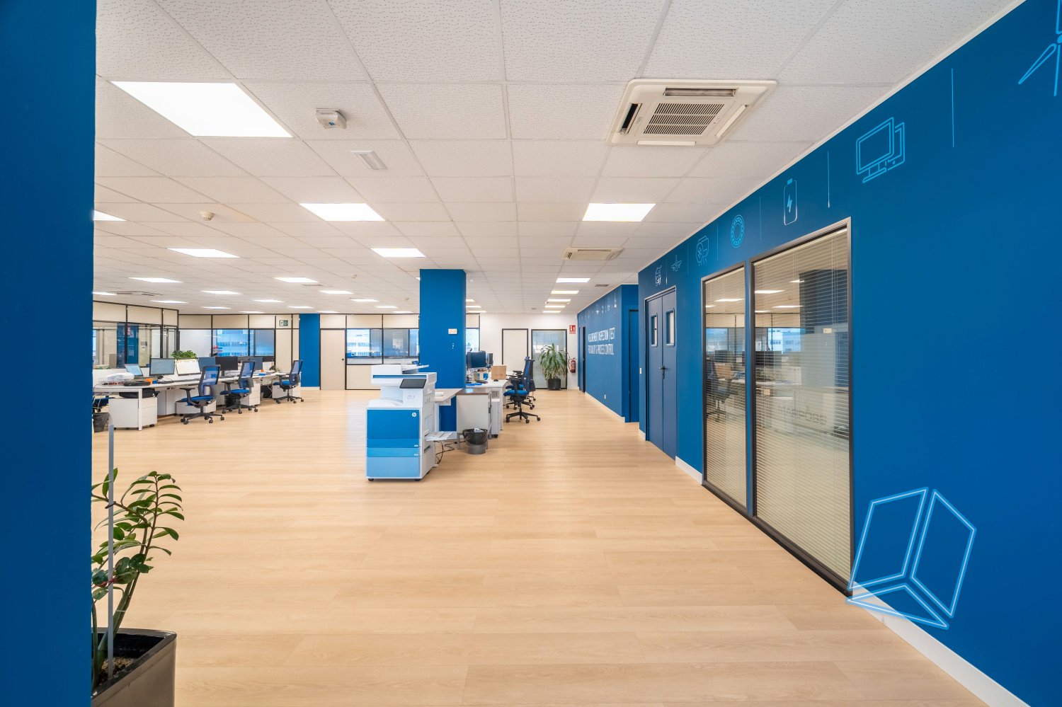 806m² Office in Sants-Montjuic, Spain No. 151435