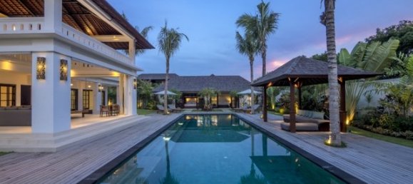 Villa de 6 dormitorios en Seminyak, Indonesia No. 2896 3