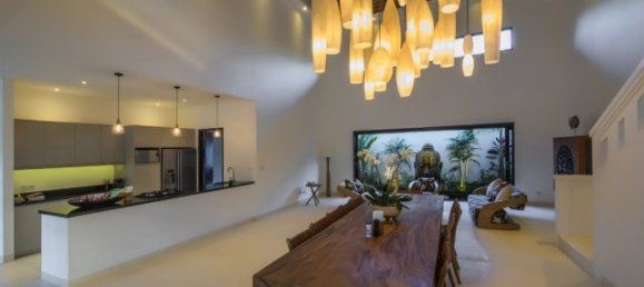 Villa de 6 dormitorios en Seminyak, Indonesia No. 2896 4