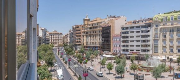 4 bedrooms Apartment in Granada, Spain No. 167694 2