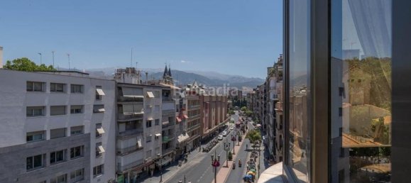 4 bedrooms Apartment in Granada, Spain No. 167694 14