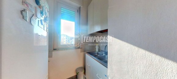 2 bedrooms Apartment in Turin, Italy No. 354964 10