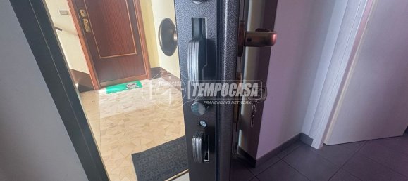 2 bedrooms Apartment in Turin, Italy No. 354964 20