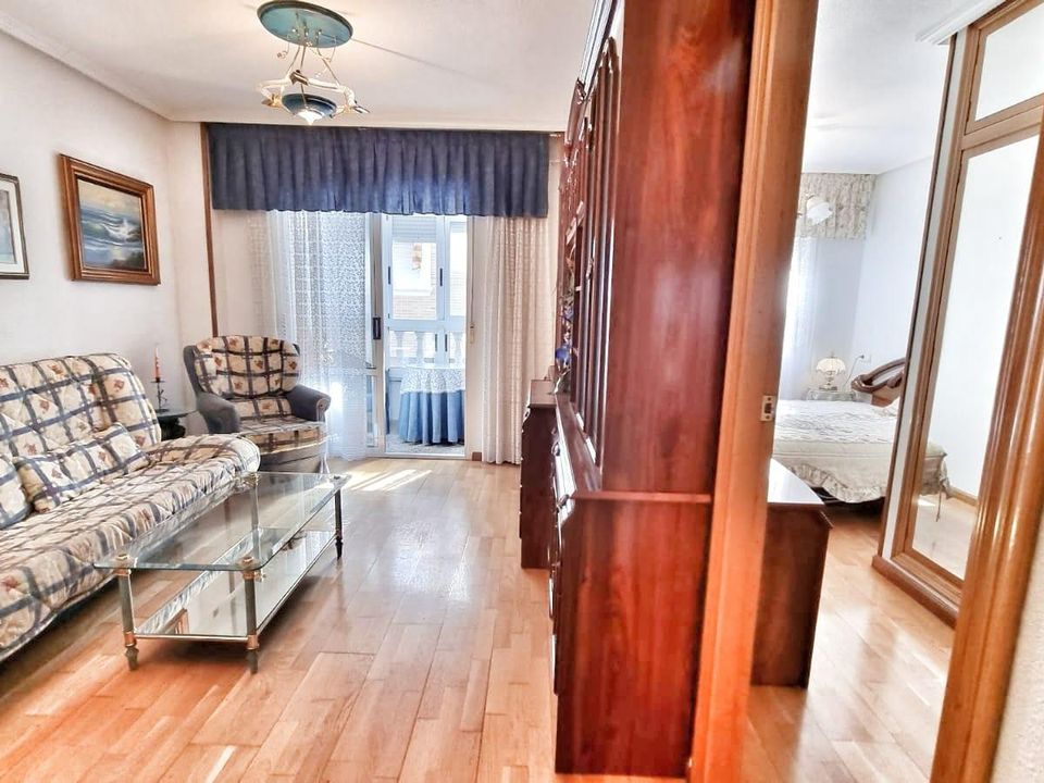 1 bedroom Apartment in Torrevieja, Spain No. 180300