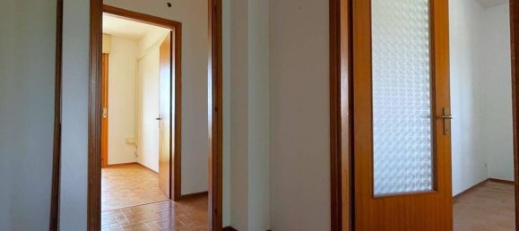 4-Zimmer Wohnung in Pordenone, Italy, Nr. 258995 22
