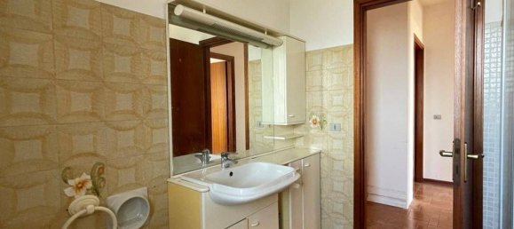 4-Zimmer Wohnung in Pordenone, Italy, Nr. 258995 33