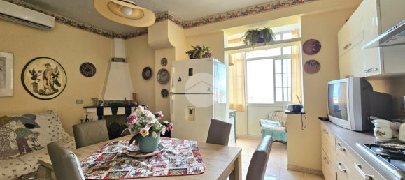 4 rooms Apartment in Palermo, Italy No. 9245 25