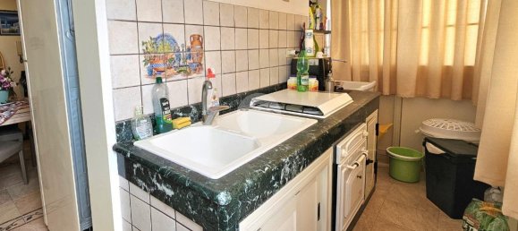 4 rooms Apartment in Palermo, Italy No. 9245 2