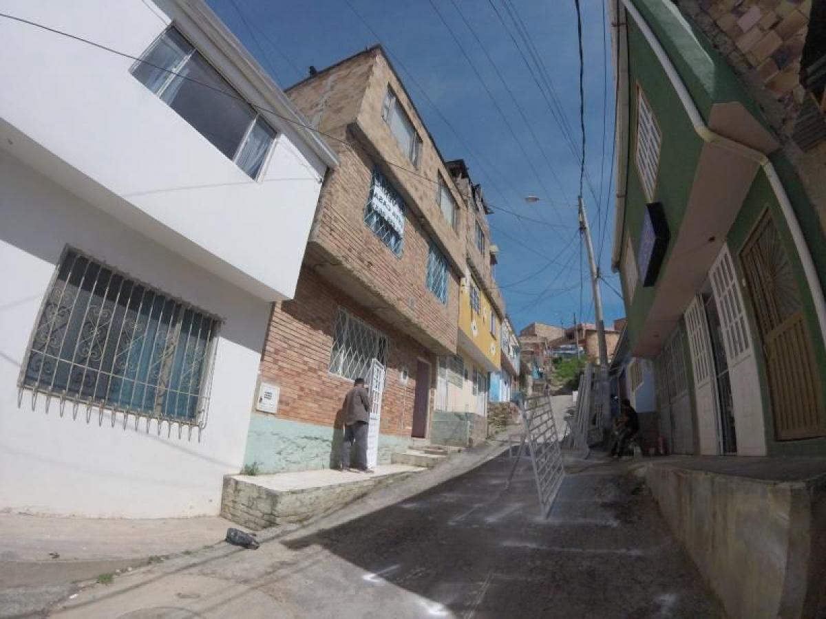 5 غرف نوم منزل في Bogota, Colombia رقم 10115