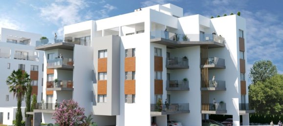 3 bedrooms Penthouse in Limassol, Cyprus No. 31398 2