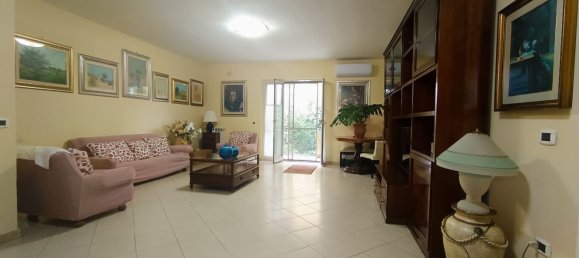 Apartamento de 5 dormitorios en Villaricca, Italy No. 334770 19