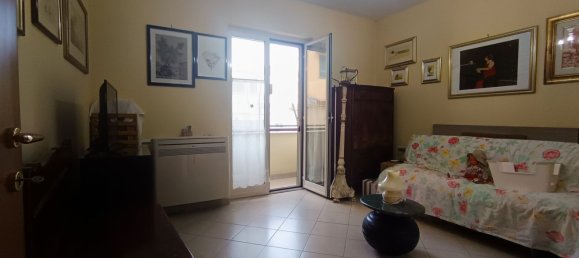Apartamento de 5 dormitorios en Villaricca, Italy No. 334770 6