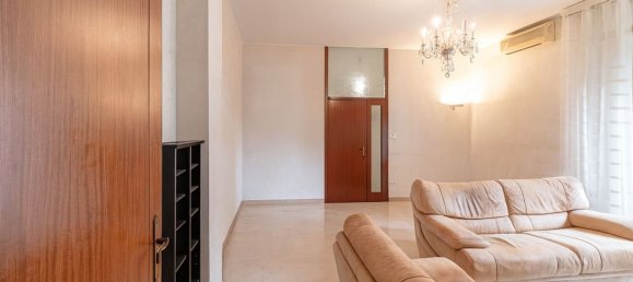 Apartamento de 4 dormitorios en Bologna, Italy No. 330610 6
