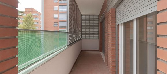 Apartamento de 4 dormitorios en Bologna, Italy No. 330610 19
