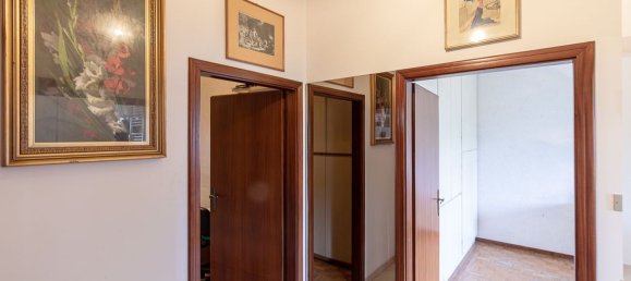 Apartamento de 4 dormitorios en Bologna, Italy No. 330610 10
