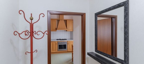 Apartamento de 4 dormitorios en Bologna, Italy No. 330610 18