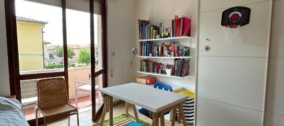 3 rooms Apartment in Carrara, Italy No. 26044 16