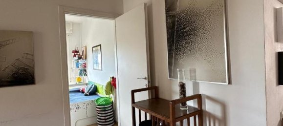 3 rooms Apartment in Carrara, Italy No. 26044 5