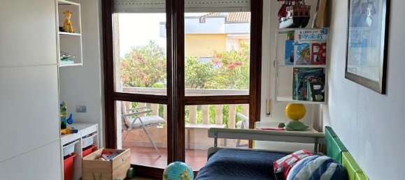 3 rooms Apartment in Carrara, Italy No. 26044 11