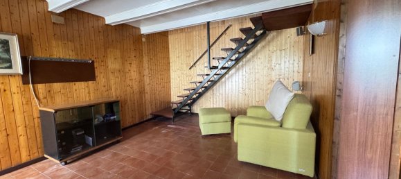 5 bedrooms House in Ferrara, Italy No. 337423 4