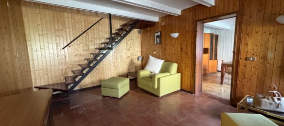 5 bedrooms House in Ferrara, Italy No. 337423 3