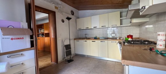 5 bedrooms House in Ferrara, Italy No. 337423 17