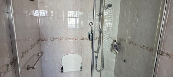 5 bedrooms House in Ferrara, Italy No. 337423 22