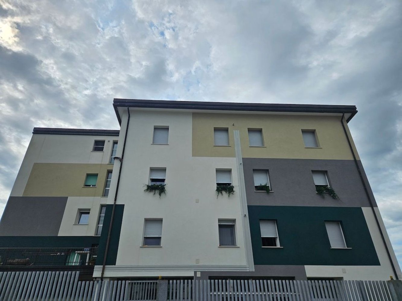 Квартира с 3 комнатами в Удине, Италия № 304347