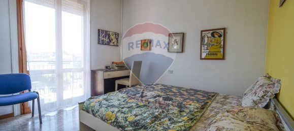 3 rooms Apartment in Curno, Italy No. 267929 10