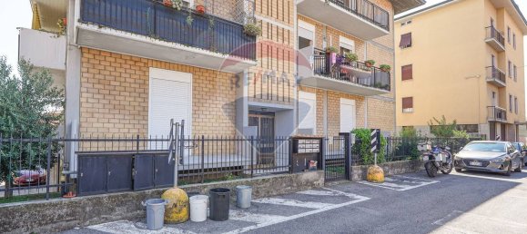 3 rooms Apartment in Curno, Italy No. 267929 18