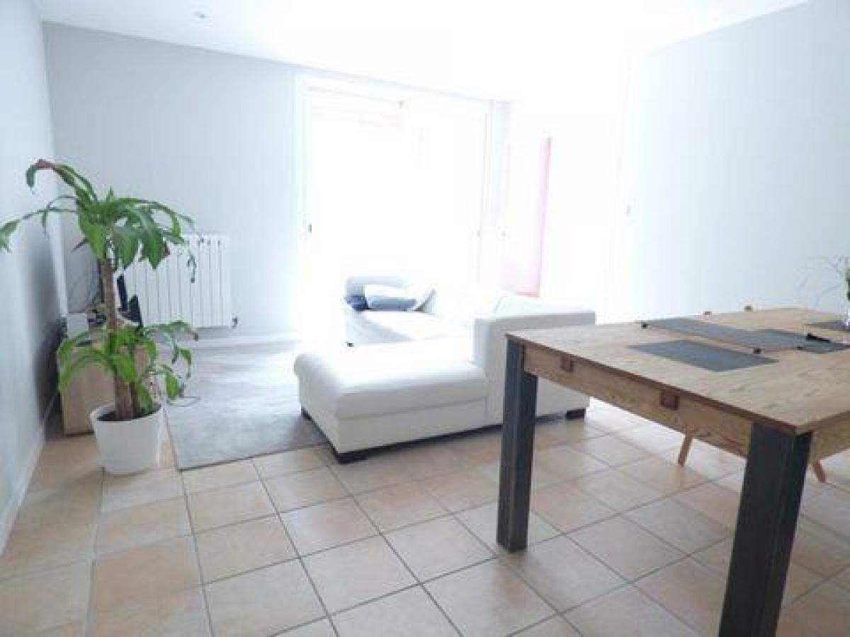 Apartamento com 3 quartos em condomínio em Nimes, France N.º 37075