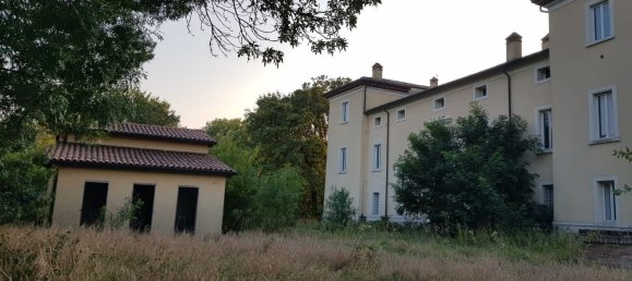 1230m² Building in Bagnacavallo, Italy No. 152182 12