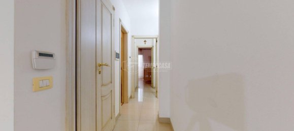 4 bedrooms House in Conversano, Italy No. 31618 4