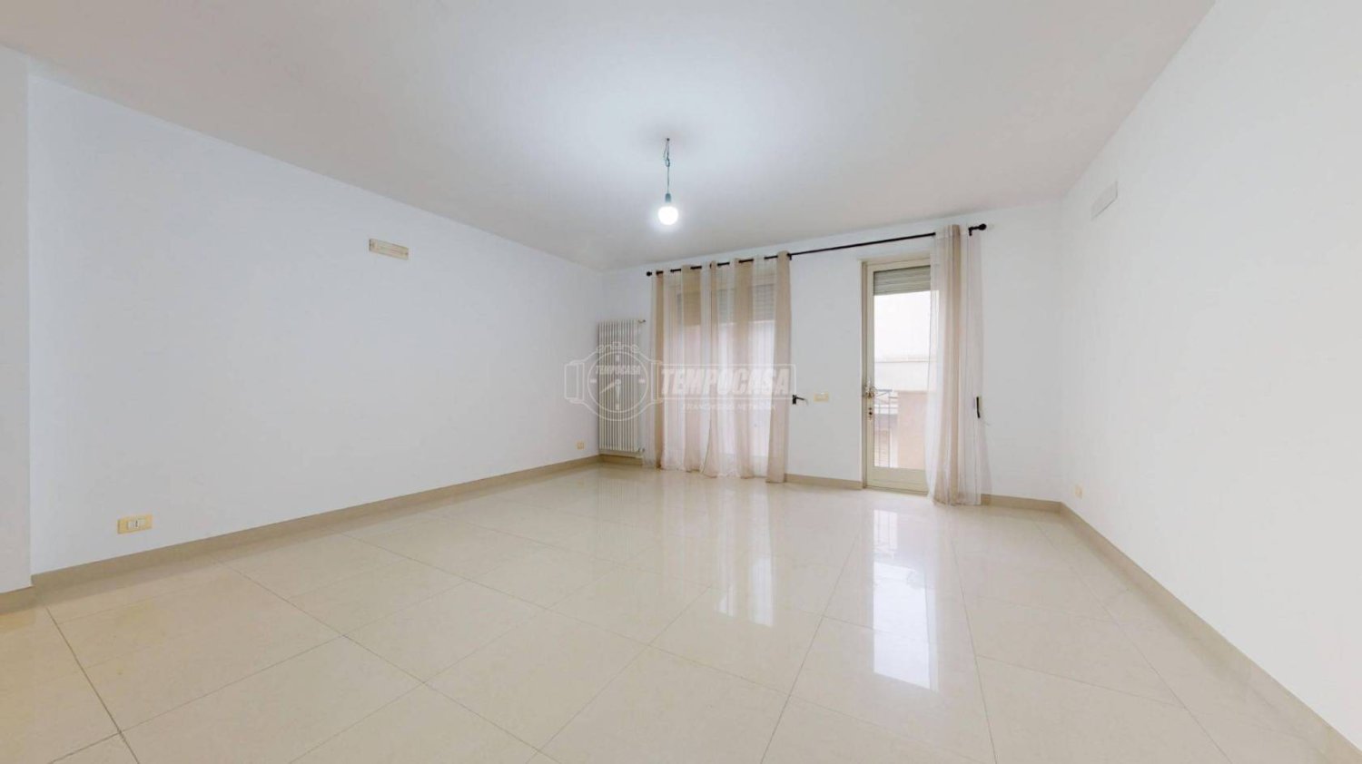 4 bedrooms House in Conversano, Italy No. 31618