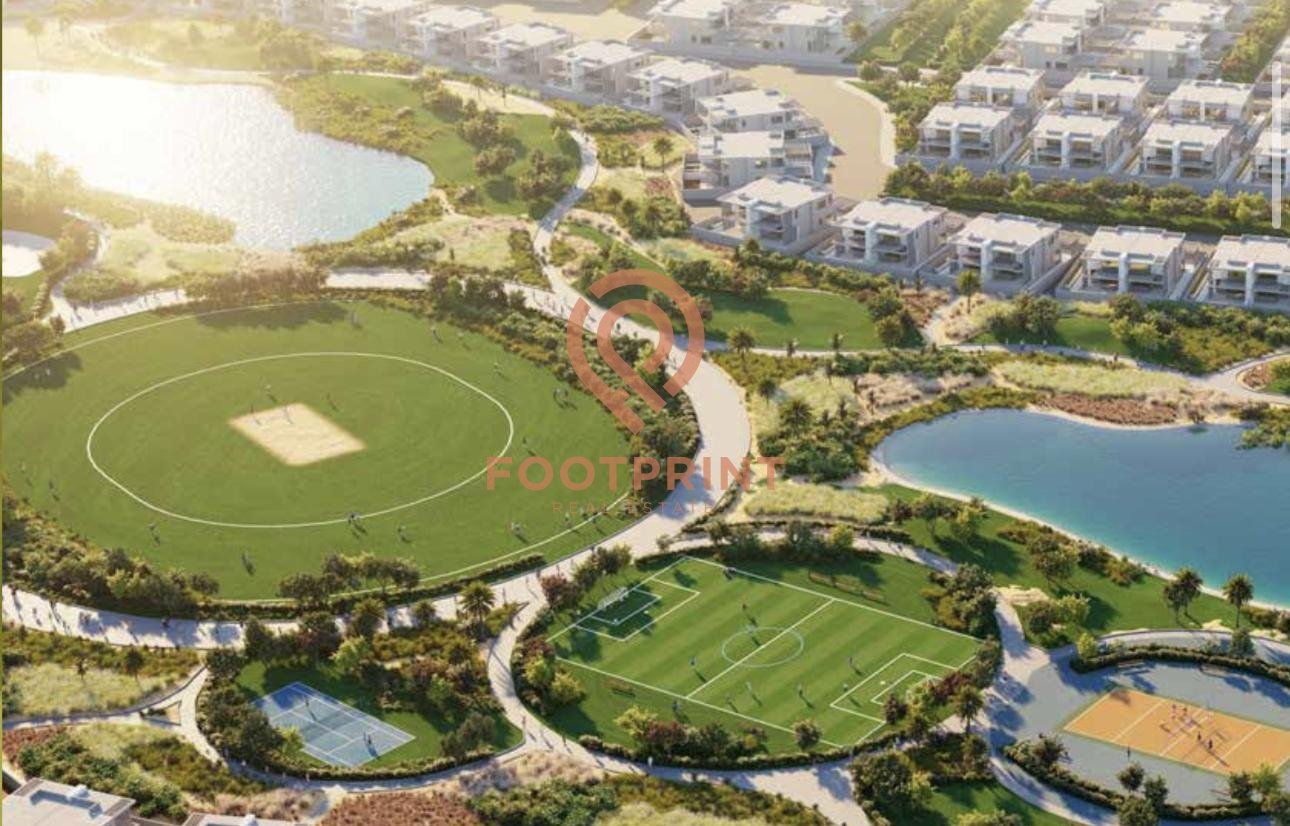 4 bedrooms Townhouse in Dubai, UAE No. 24045