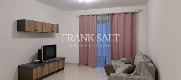 Apartamento de 2 dormitorios en San Gwann, Malta No. 7948 4