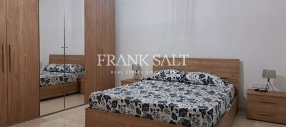 Apartamento de 2 dormitorios en San Gwann, Malta No. 7948 9