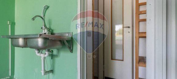 1 room Commercial property in Cairate, Italy No. 265357 6