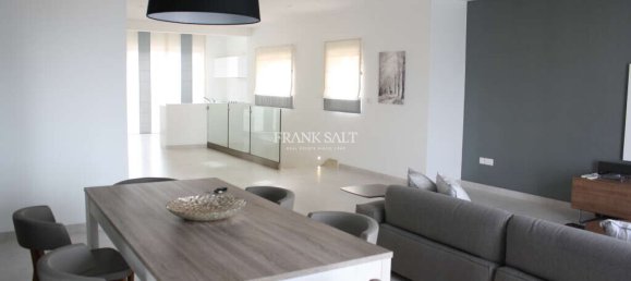 3 bedrooms Penthouse in Sliema, Malta No. 6533 7