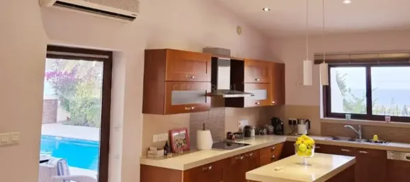 Villa de 4 dormitorios en Parekklisia, Cyprus No. 5061 3