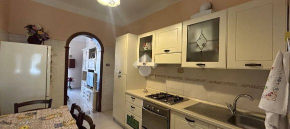 2 bedrooms Apartment in Genoa, Italy No. 78151 10
