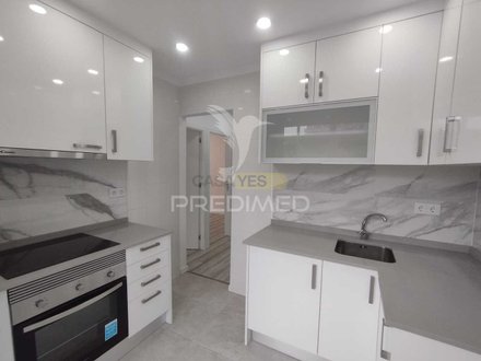 1 bedroom Apartment in Rio de Mouro, Portugal No. 154002