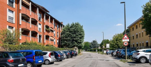 1 bedroom Apartment in Rho, Italy No. 370610 18
