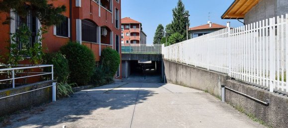 1 bedroom Apartment in Rho, Italy No. 370610 15