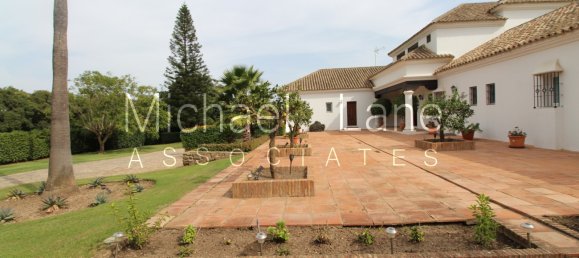 5 Schlafzimmer Villa in San Roque, Spain, Nr. 29189 9
