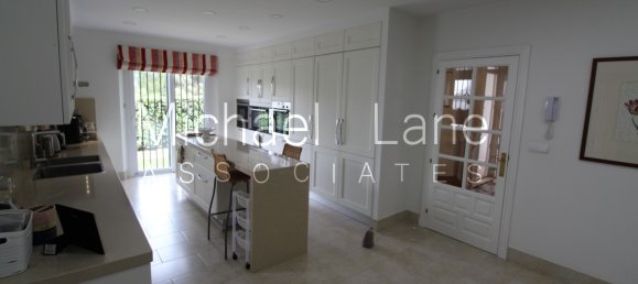 5 Schlafzimmer Villa in San Roque, Spain, Nr. 29189 31